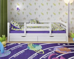 Детская кровать из массива березы Соня-5 (Белый/Лак) в Муравленко - muravlenko.ok-mebel.com | фото