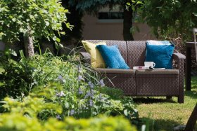 Диван пластиковый Корфу (Corfu love seat) коричневый - серо-бежевый* в Муравленко - muravlenko.ok-mebel.com | фото 4